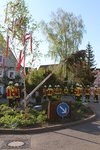 Maibaumstellen 2025 durch die Feuerwehr